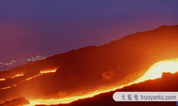 人掉进岩浆会剩下什么?火山爆发的十大危害与好处