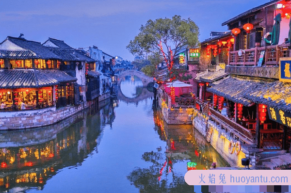 十一旅游去哪里最合适?游千年古镇，赏天下奇观(极致旅游体验)