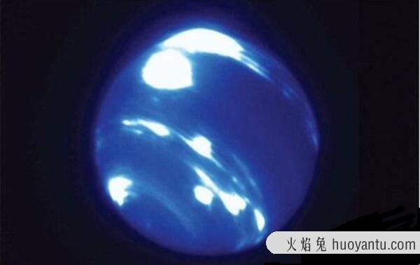 海王星有陆地吗，没有陆地（行星由氢氦元素构成）