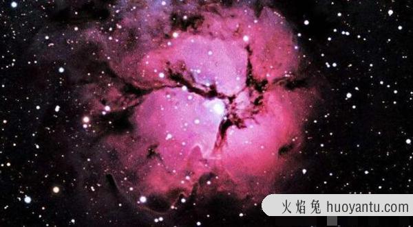 三叶星云是什么样的？三叶星云的特别之处