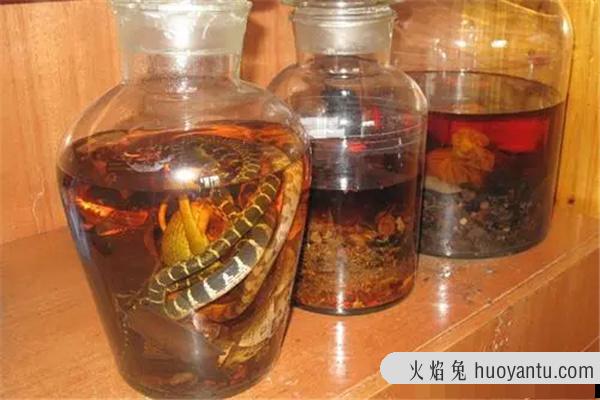 鹿茸酒的正宗泡法：选择纯粮酒（使用玻璃容器）