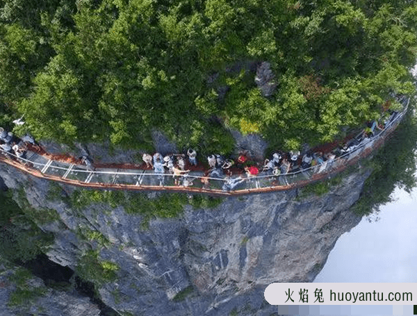 中国最惊险的旅游景点,你都去过吗?(去一次终生难忘)