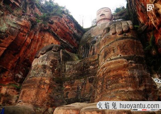 乐山大佛的传说水怪，高僧为镇压水怪建大佛(乐山大佛故事)