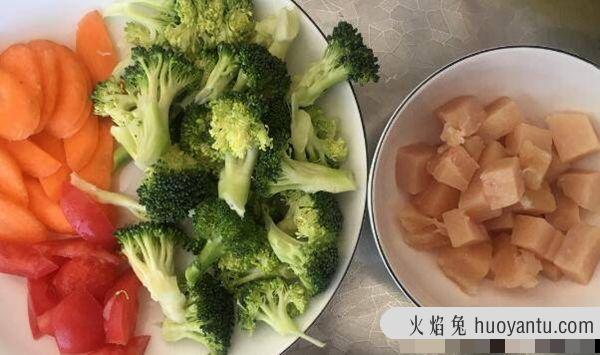 鸡脯肉怎么炒才会嫩