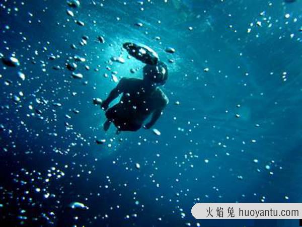 100米深水压能压死人吗?人体极限水压是多少