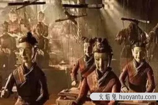 古代帝王下葬后将墓门反锁,最后一名工匠该怎么出来?